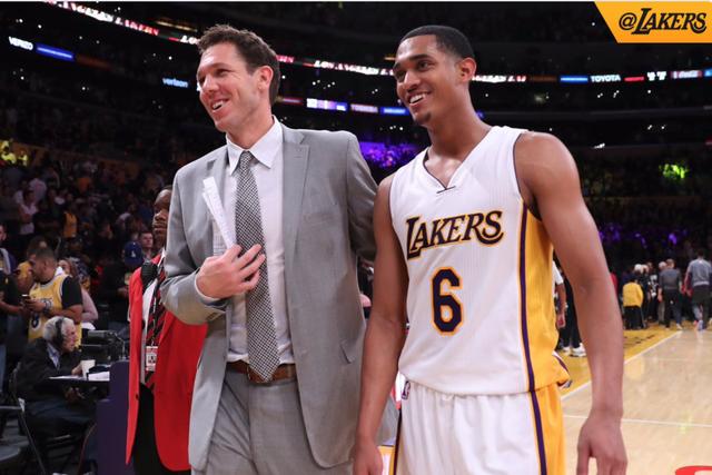 盯上这位1 盯上这位1